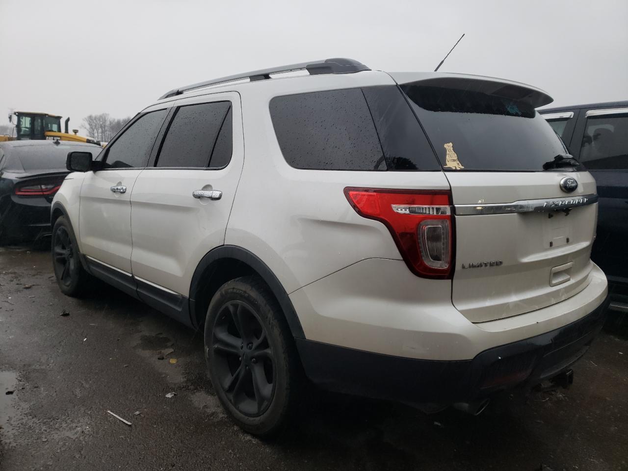 Photo 3 from auction – 2013 FORD EXPLORER L with VIN 1FM5K7F85DGA57776