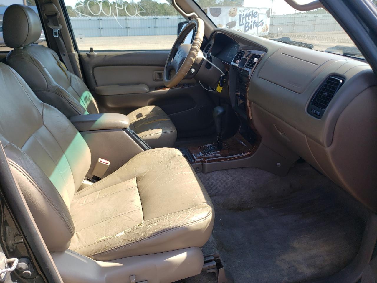 Photo 5 from auction – 2000 TOYOTA 4RUNNER LI with VIN JT3GN87R4Y0155587