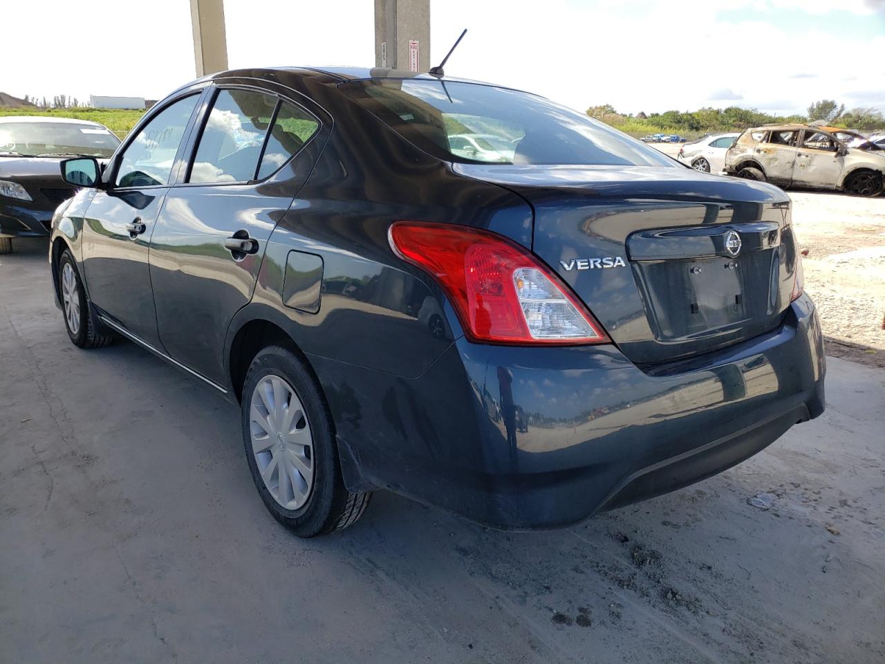 Photo 3 from auction – 2016 NISSAN VERSA S with VIN 3N1CN7AP2GL915922