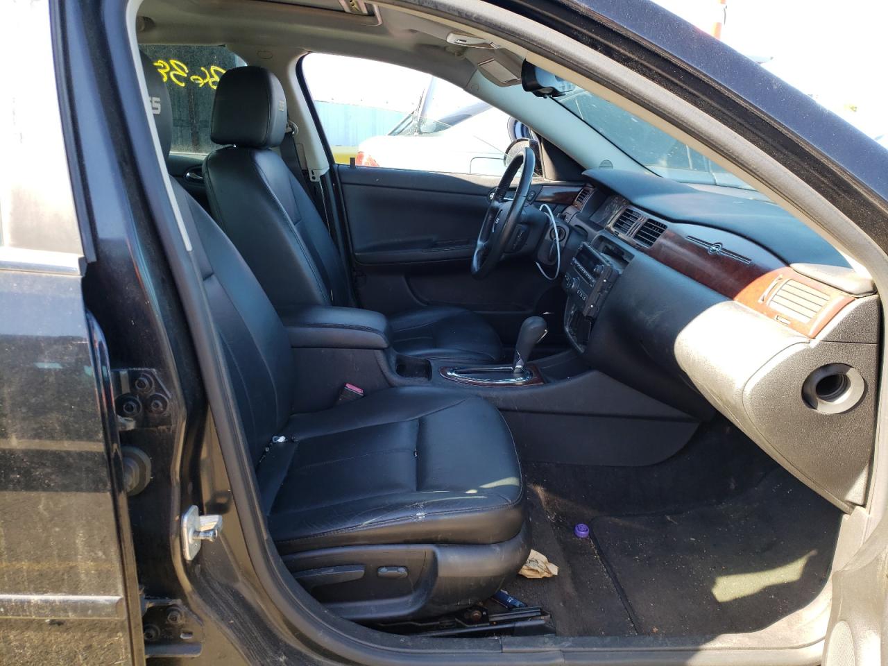 Photo 5 from auction – 2006 CHEVROLET IMPALA with VIN 2G1WD58C669114019