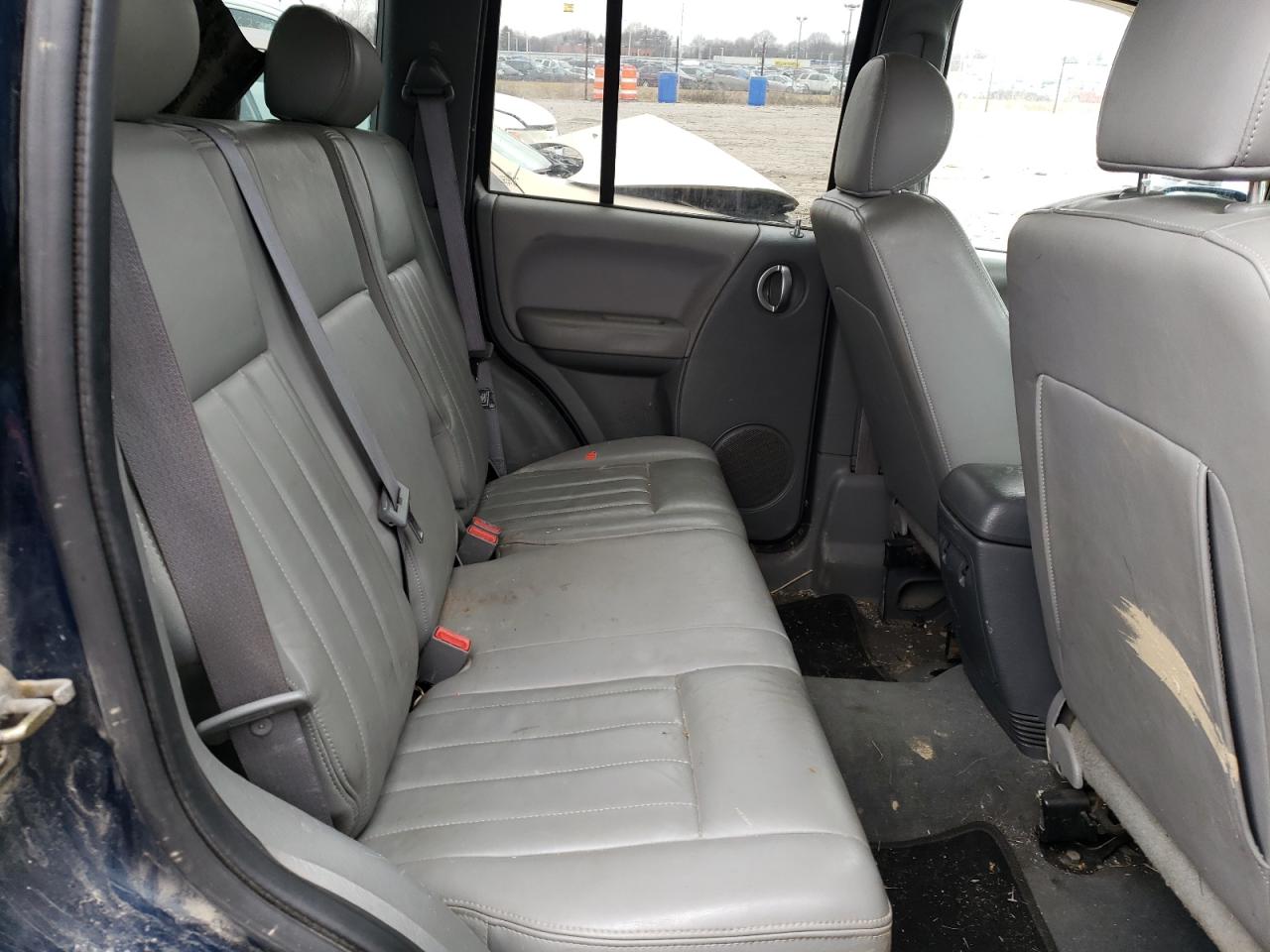 Photo 6 from auction – 2005 JEEP LIBERTY LI with VIN 1J4GL58K85W536556