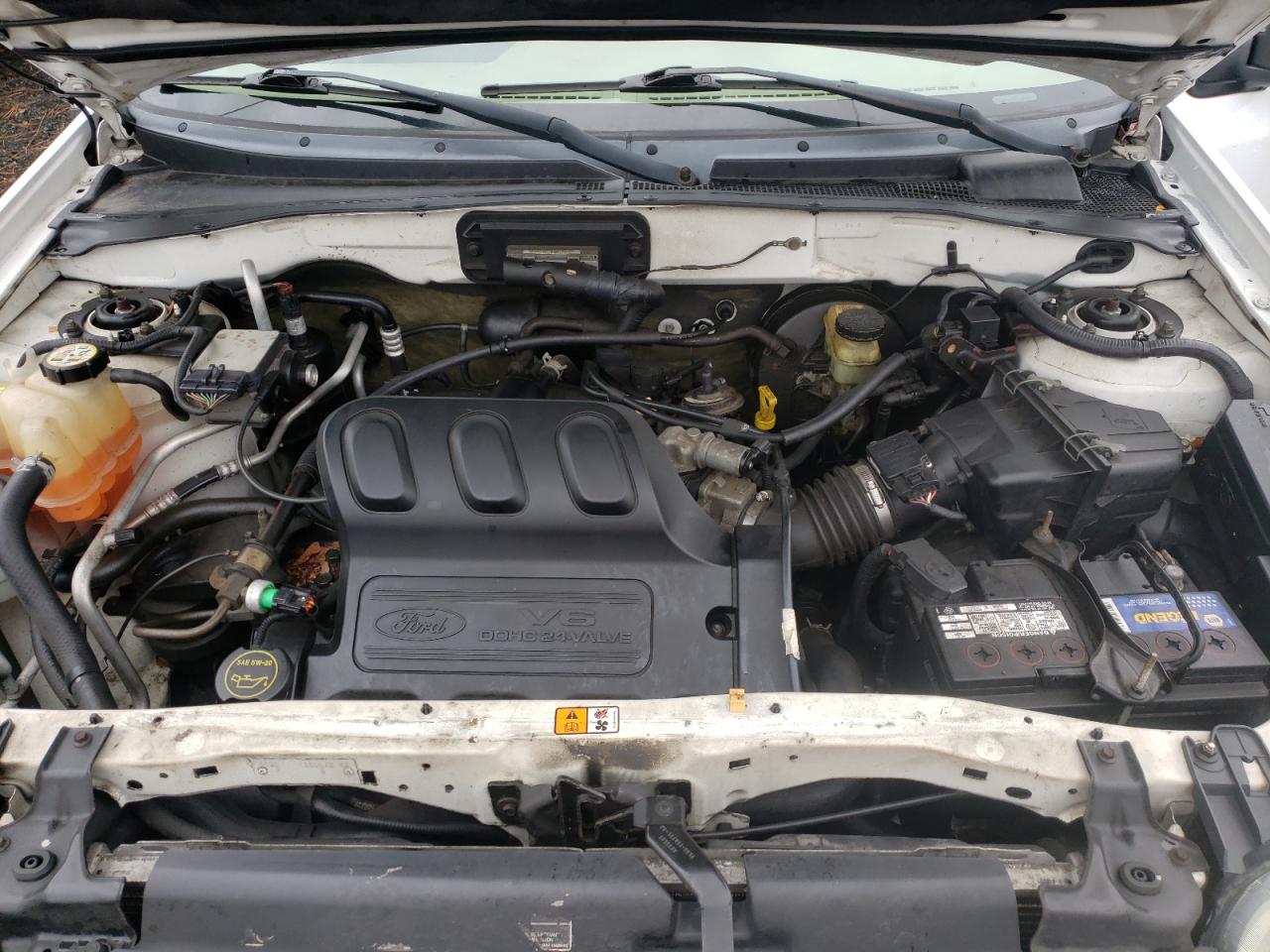Photo 7 from auction – 2004 FORD ESCAPE XLT with VIN 1FMYU03134KB08582