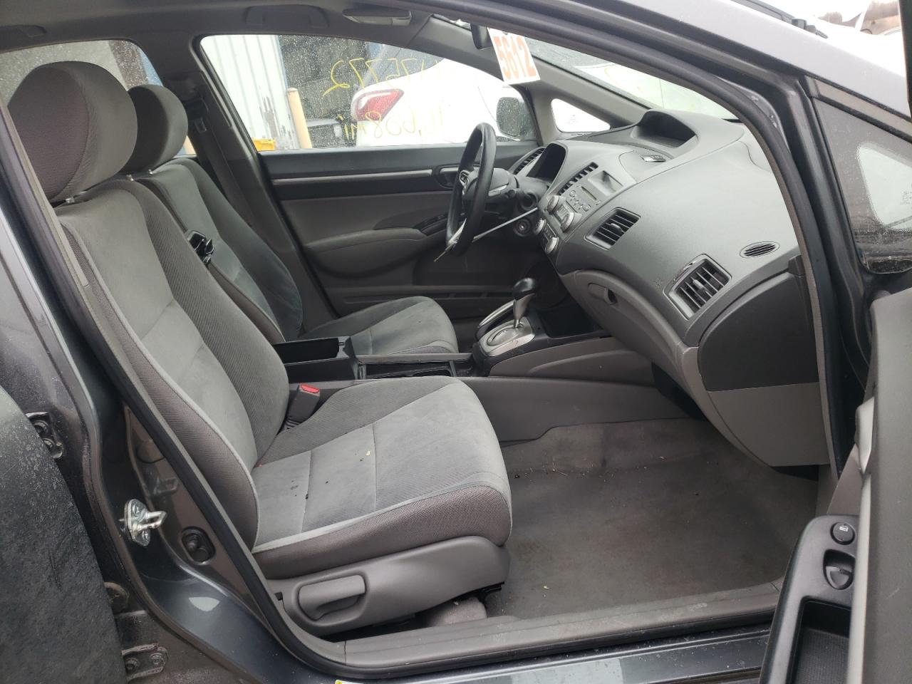 Photo 5 from auction – 2009 HONDA CIVIC EX with VIN 19XFA168X9E018052
