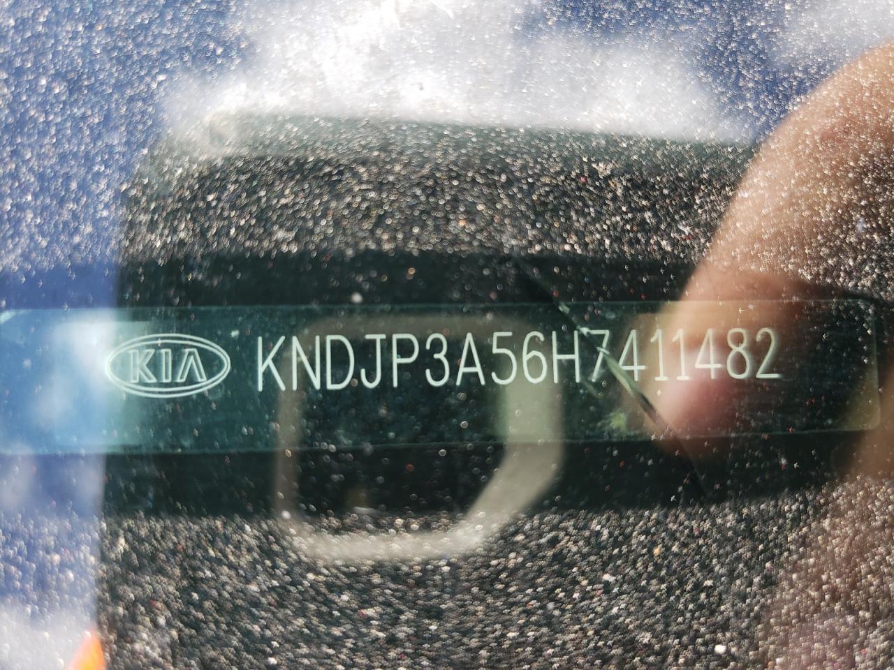 Photo 10 from auction – 2017 KIA SOUL + with VIN KNDJP3A56H7411482