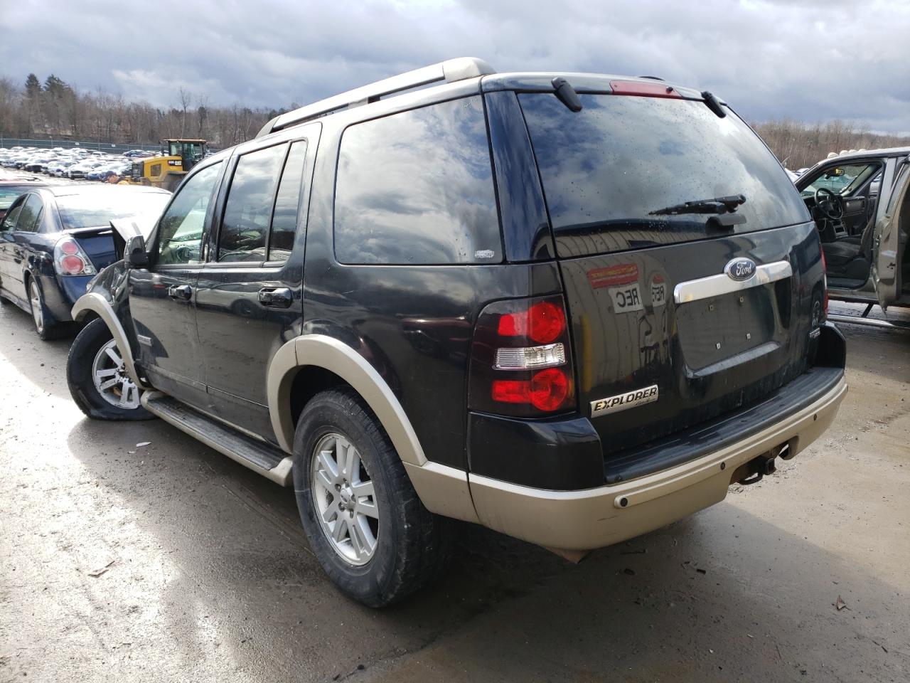 Photo 3 from auction – 2006 FORD EXPLORER E with VIN 1FMEU74E96UA36162