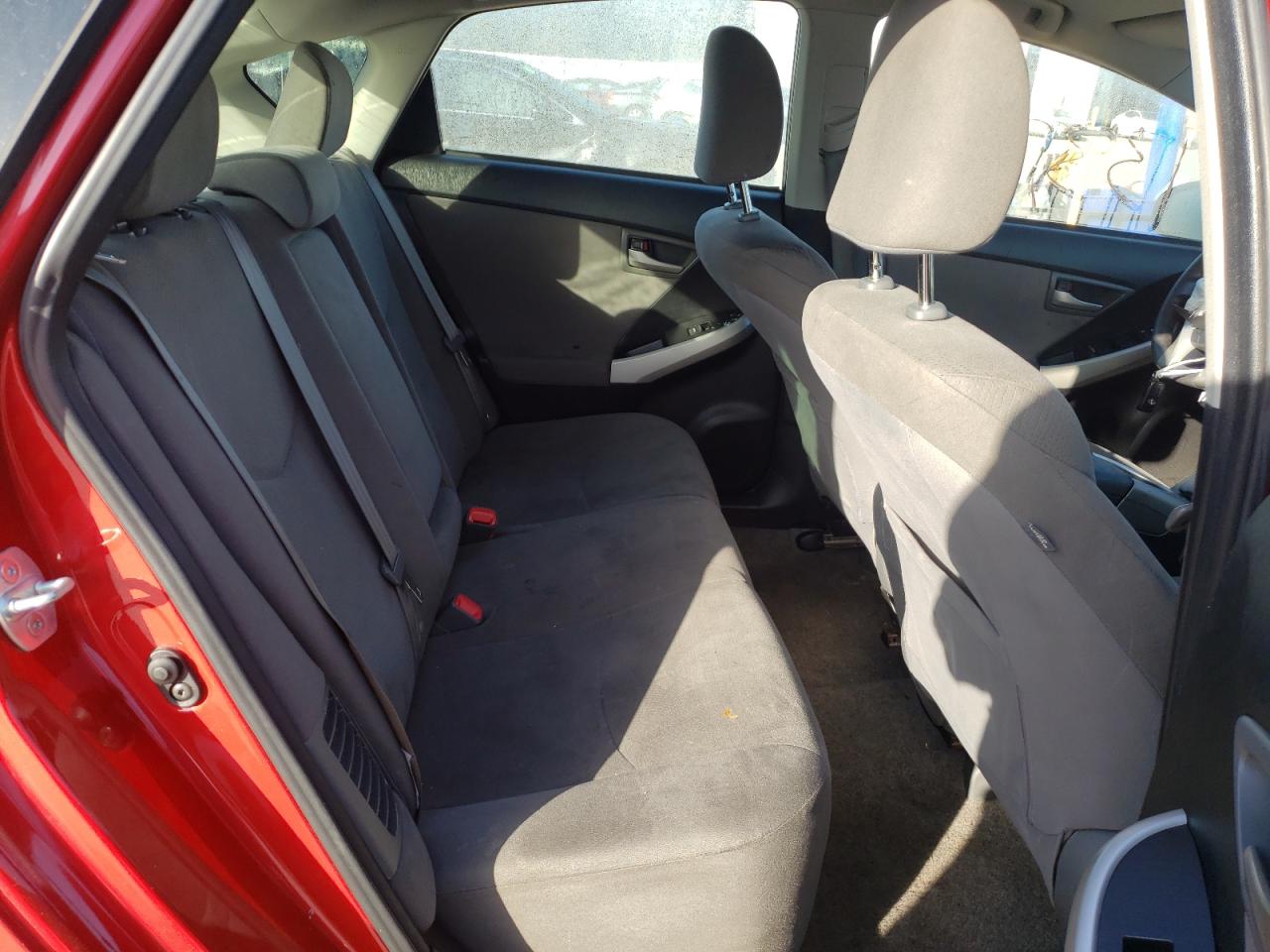 Photo 6 from auction – 2013 TOYOTA PRIUS with VIN JTDKN3DU8D1684501