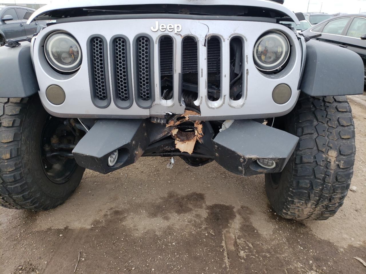 Photo 9 from auction – 2015 JEEP WRANGLER U with VIN 1C4BJWFG0FL713940