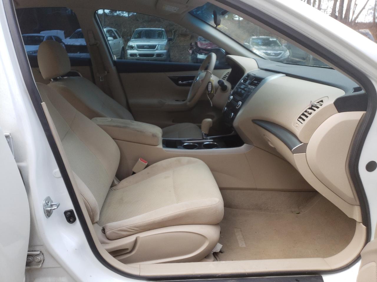 Photo 5 from auction – 2014 NISSAN ALTIMA 2.5 with VIN 1N4AL3AP7EC120933