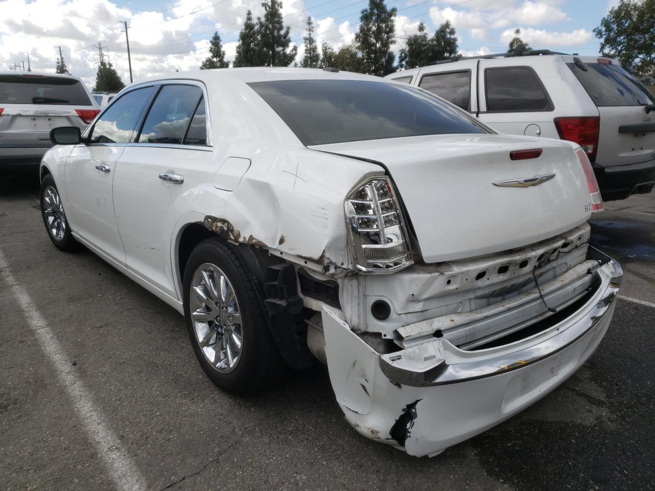Photo 3 from auction – 2012 CHRYSLER 300 LIMITE with VIN 2C3CCACG7CH167074