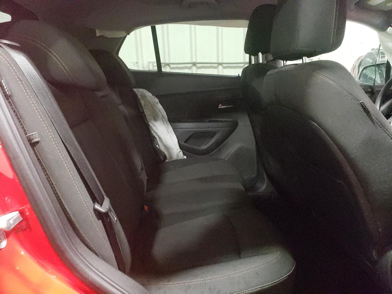 Photo 6 from auction – 2017 CHEVROLET TRAX 1LT with VIN 3GNCJPSB4HL178291