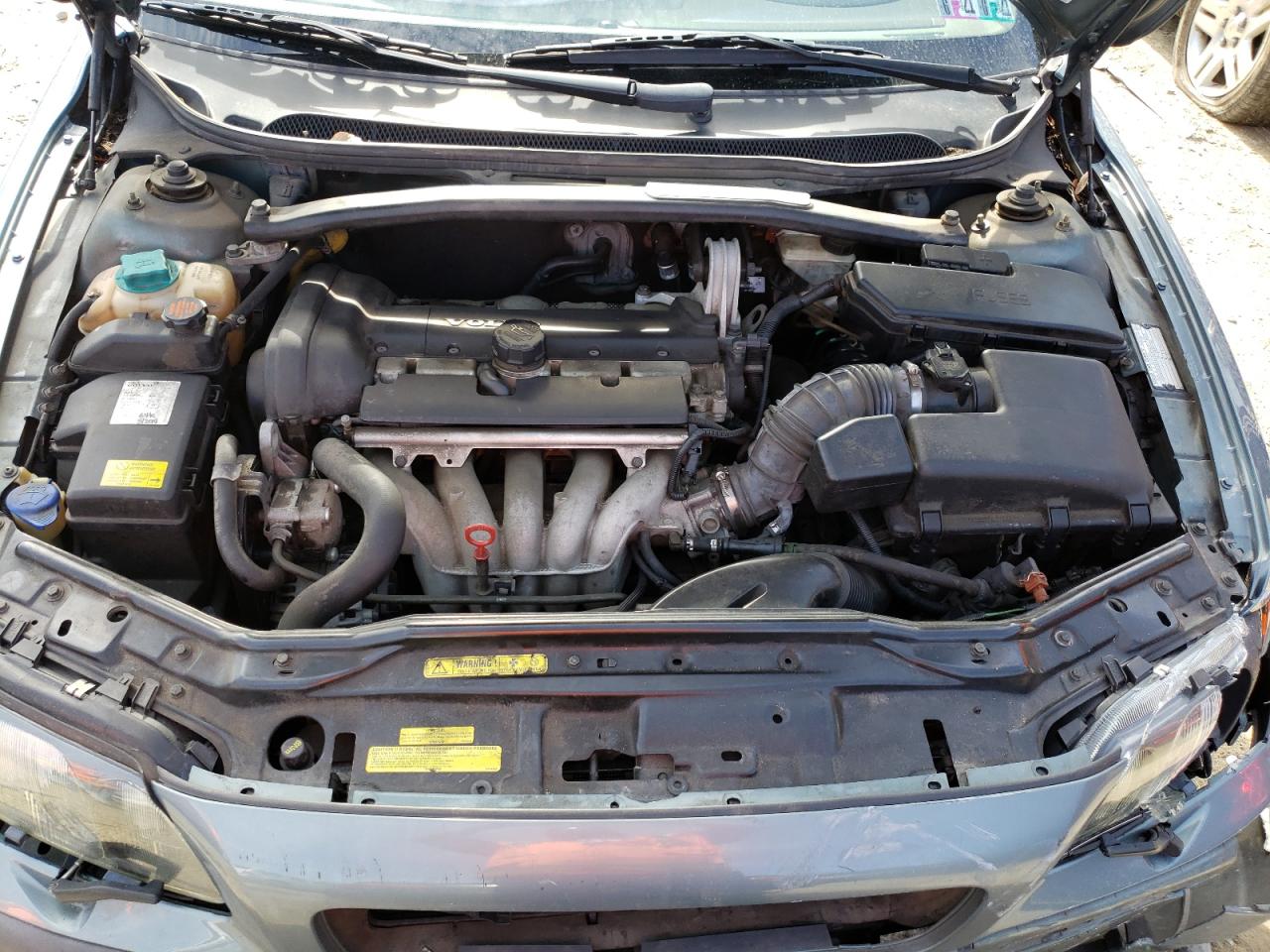 Photo 7 from auction – 2004 VOLVO S60 with VIN YV1RS61T942401242