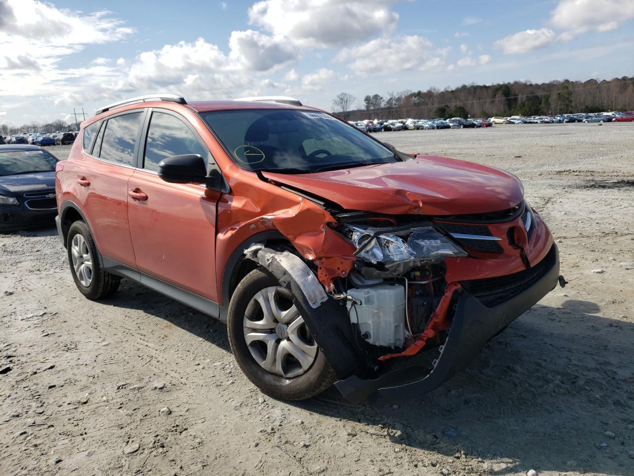 Photo 1 from auction – 2015 TOYOTA RAV4 LE with VIN JTMZFREV4FJ058193
