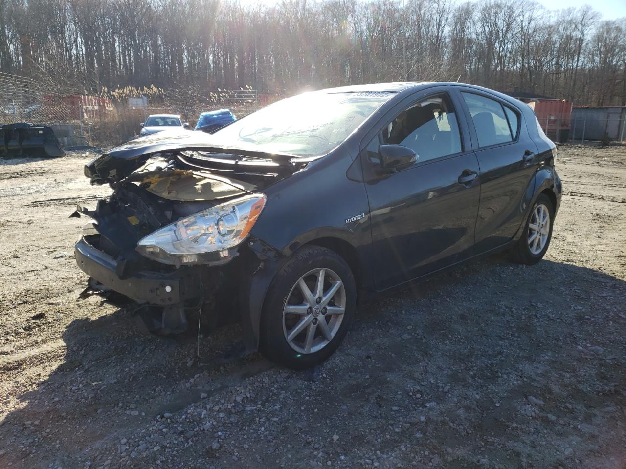 Photo 2 from auction – 2014 TOYOTA PRIUS C with VIN JTDKDTB34E1078756