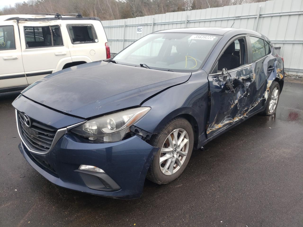 Photo 2 from auction – 2014 MAZDA 3 TOURING with VIN JM1BM1L75E1137626