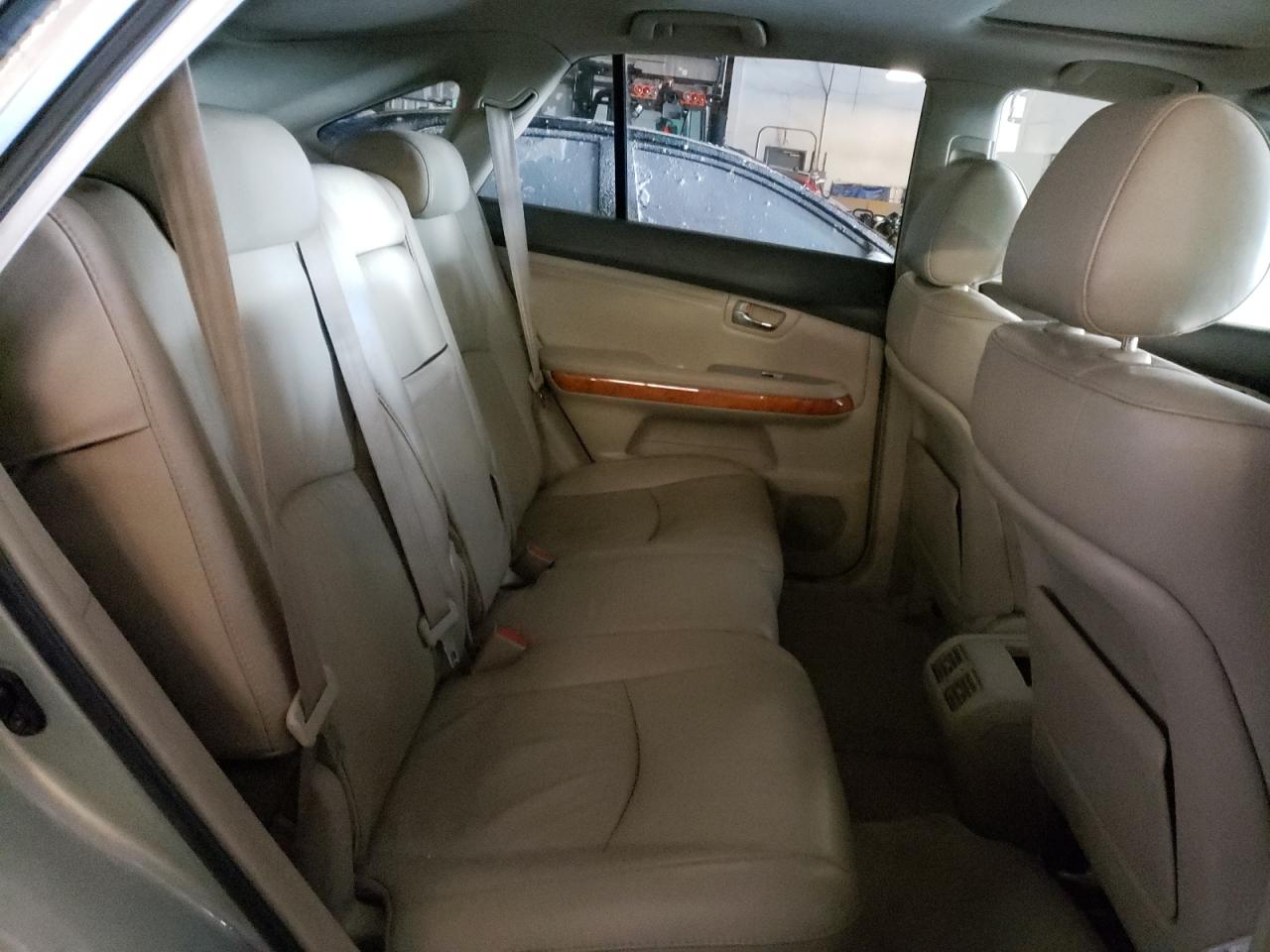 Photo 6 from auction – 2005 LEXUS RX 330 with VIN 2T2HA31U45C063100