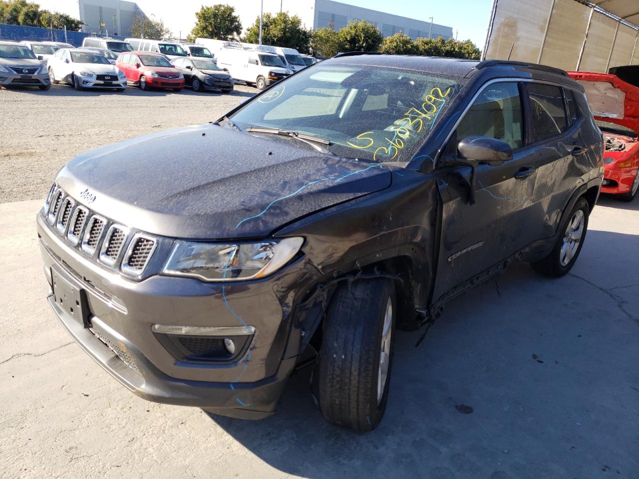 Photo 2 from auction – 2018 JEEP COMPASS LA with VIN 3C4NJCBB7JT227743