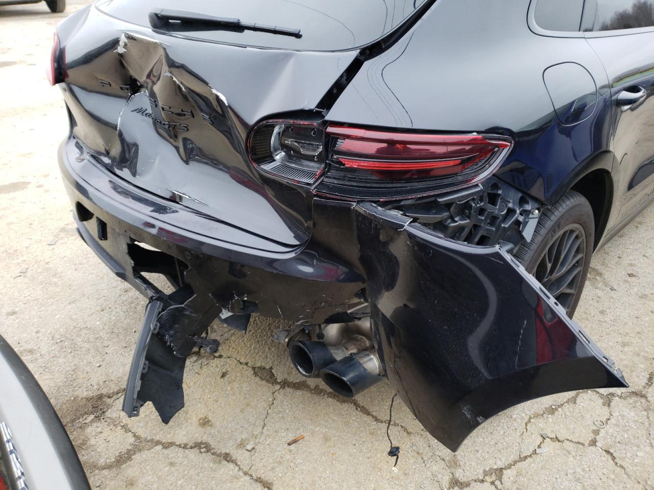 Photo 9 from auction – 2018 PORSCHE MACAN GTS with VIN WP1AG2A58JLB63788
