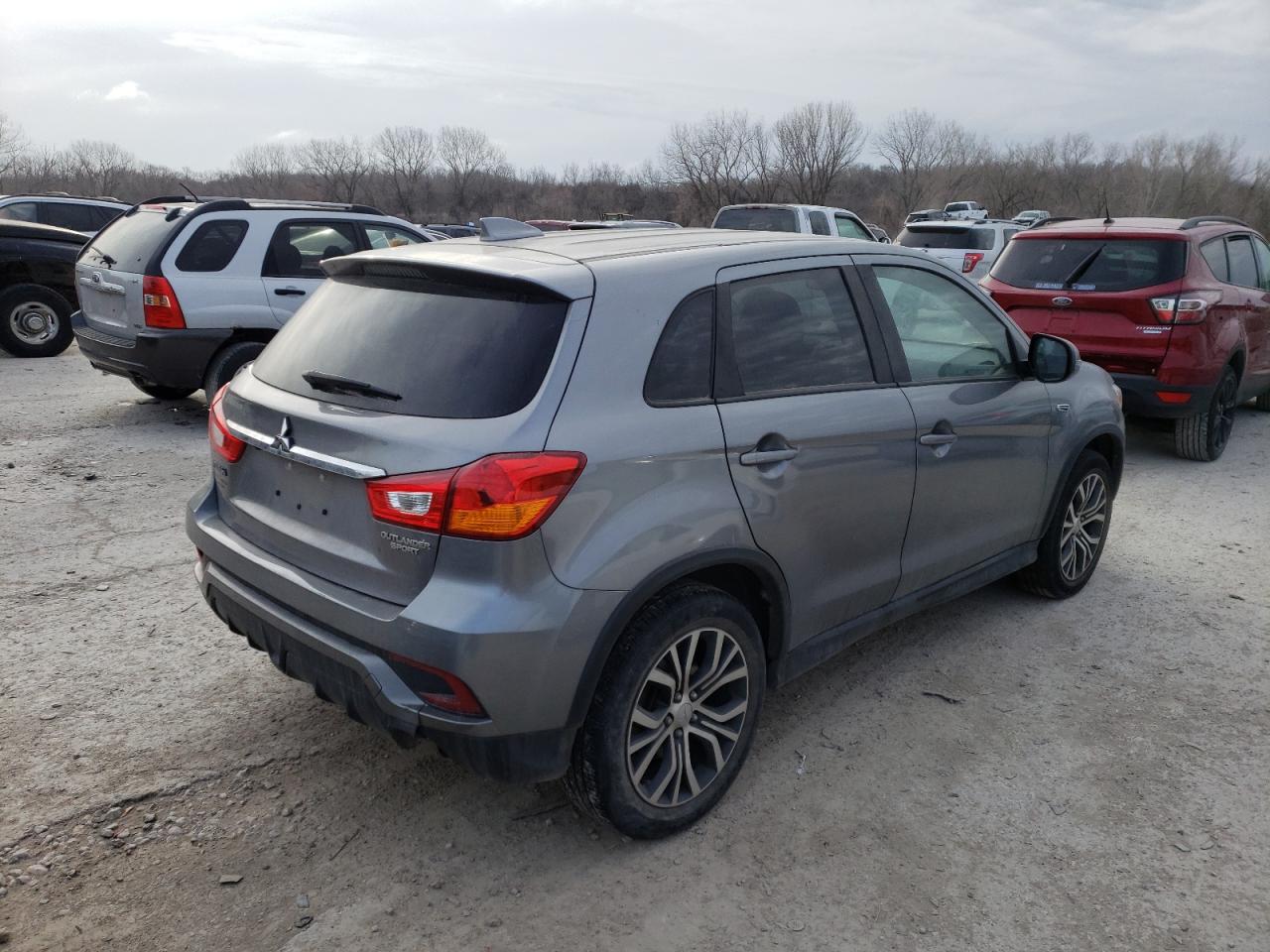 Photo 4 from auction – 2018 MITSUBISHI OUTLANDER with VIN JA4AP3AU8JU017071