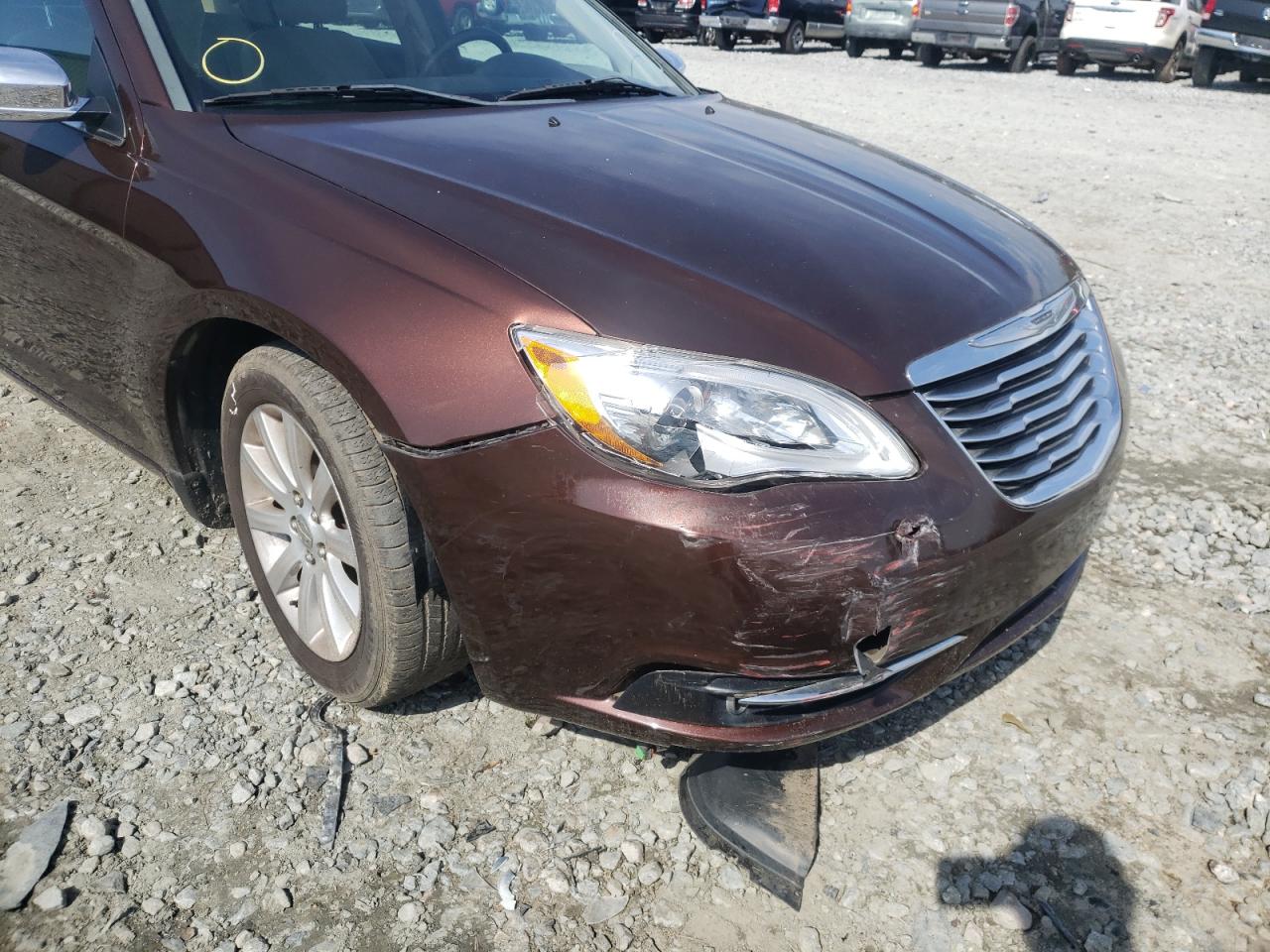 Photo 9 from auction – 2013 CHRYSLER 200 LIMITE with VIN 1C3CCBCG3DN558219