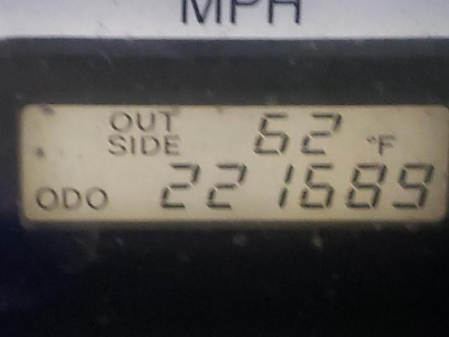 Photo 8 from auction – 2003 TOYOTA COROLLA CE with VIN 2T1BR32E73C086328