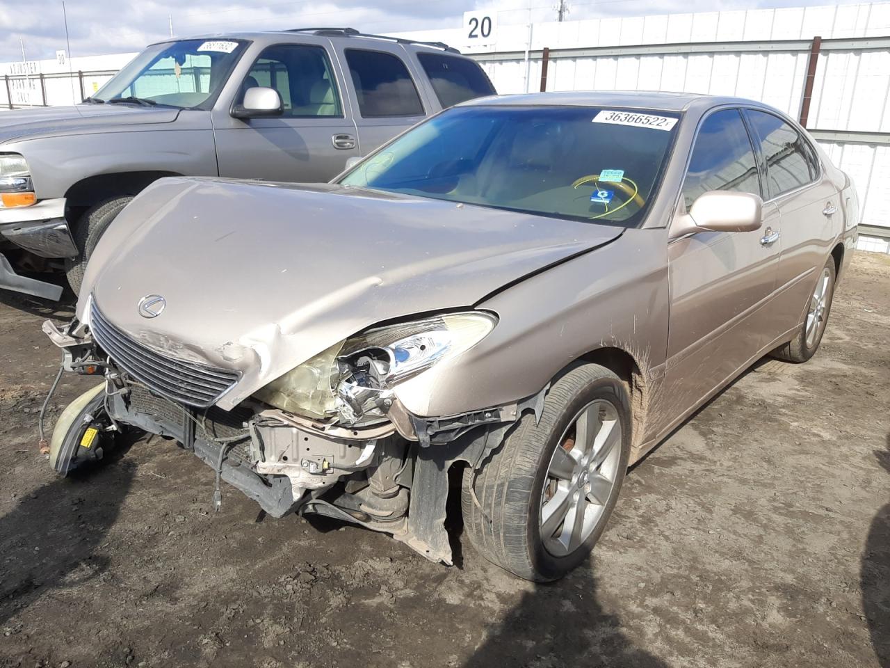 Photo 2 from auction – 2005 LEXUS ES 330 with VIN JTHBA30GX55056914