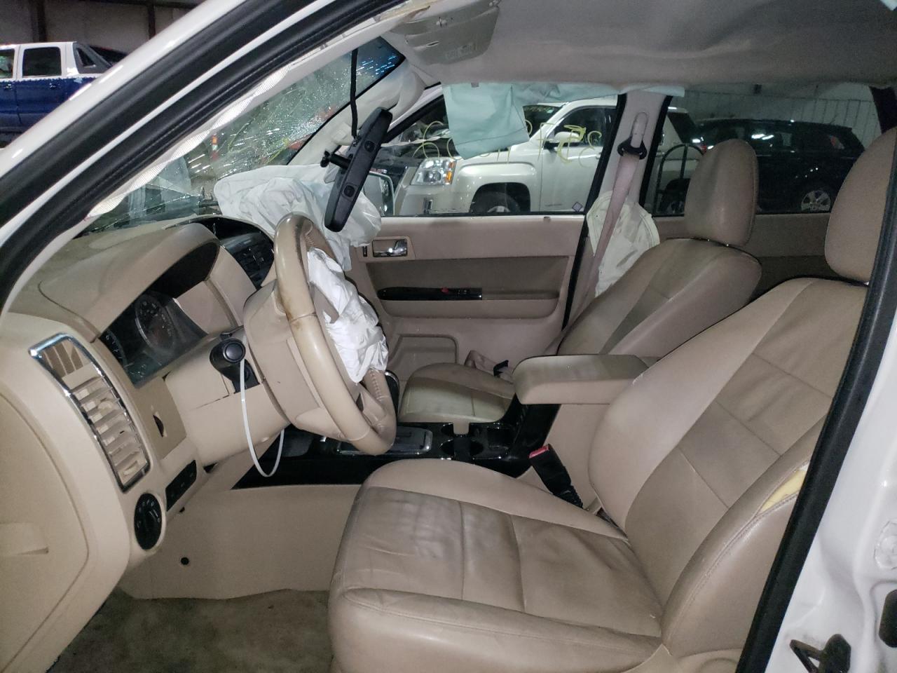 Photo 5 from auction – 2010 FORD ESCAPE LIM with VIN 1FMCU9EG7AKC83994