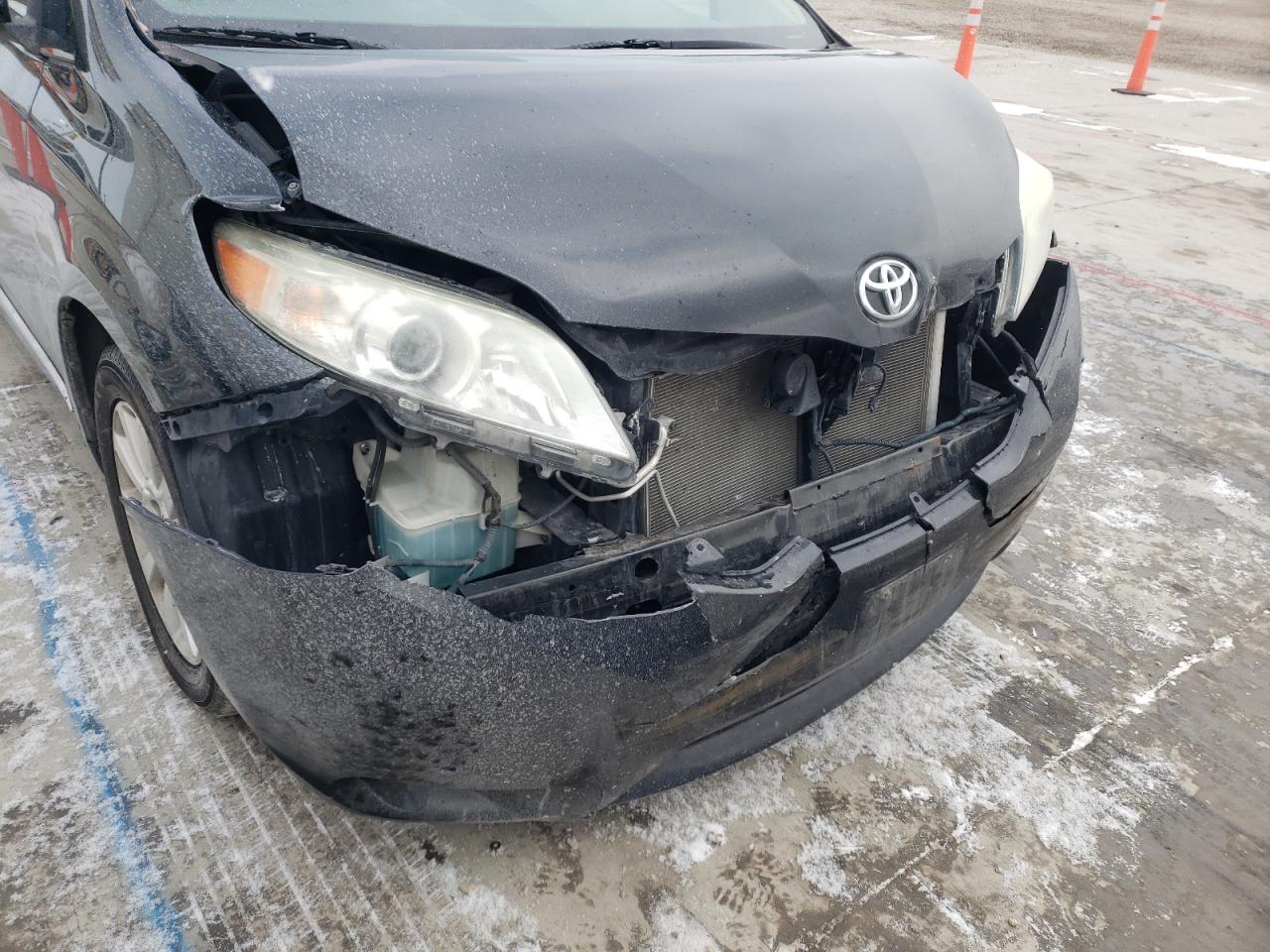 Photo 9 from auction – 2011 TOYOTA SIENNA XLE with VIN 5TDDK3DC6BS022439