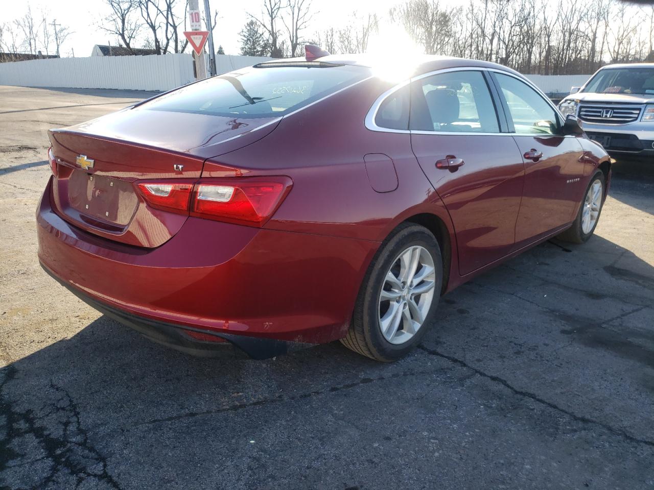Photo 4 from auction – 2017 CHEVROLET MALIBU LT with VIN 1G1ZE5ST9HF217237