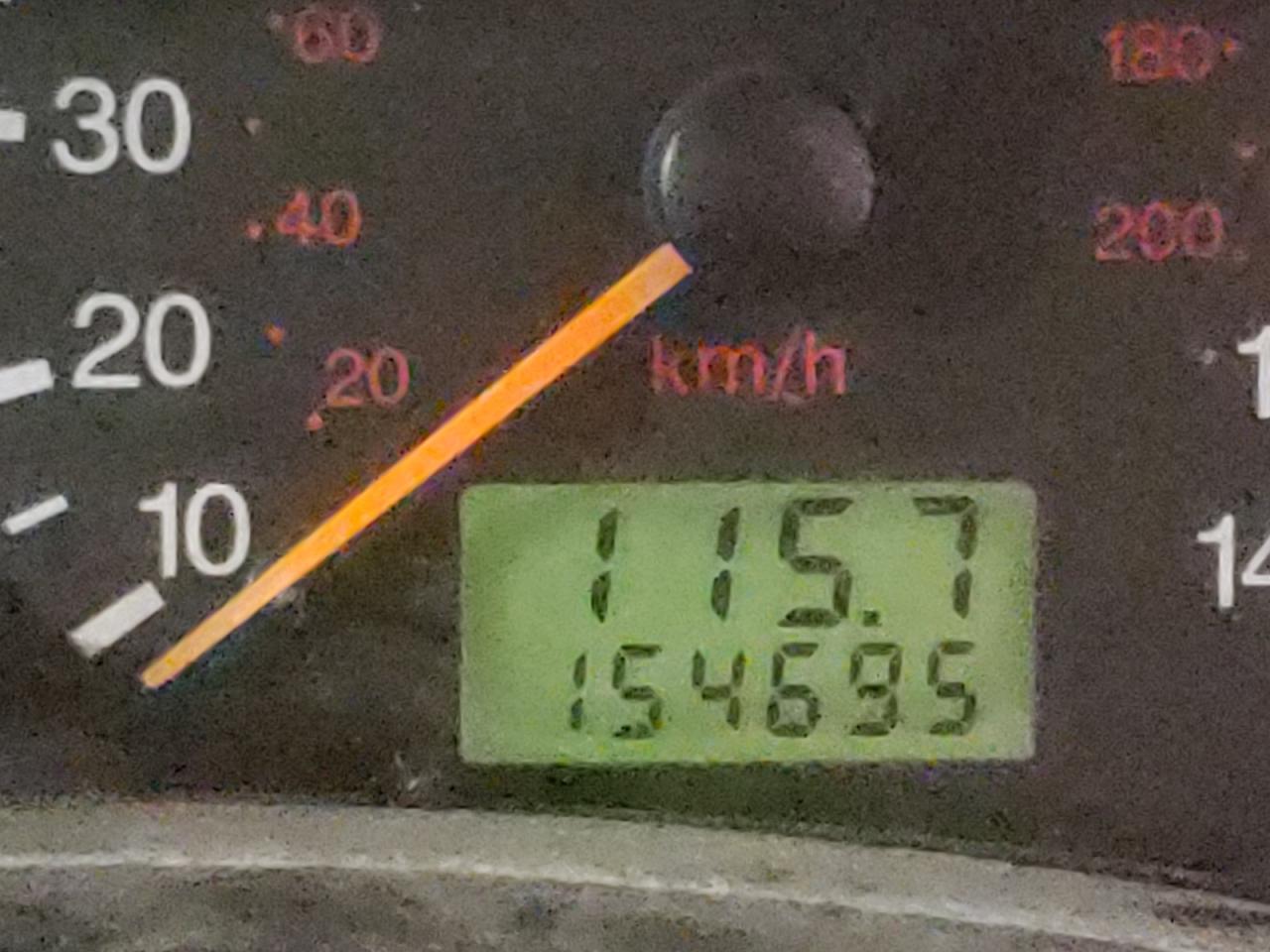 Photo 8 from auction – 2001 FORD FOCUS SE with VIN 1FAFP34351W243528