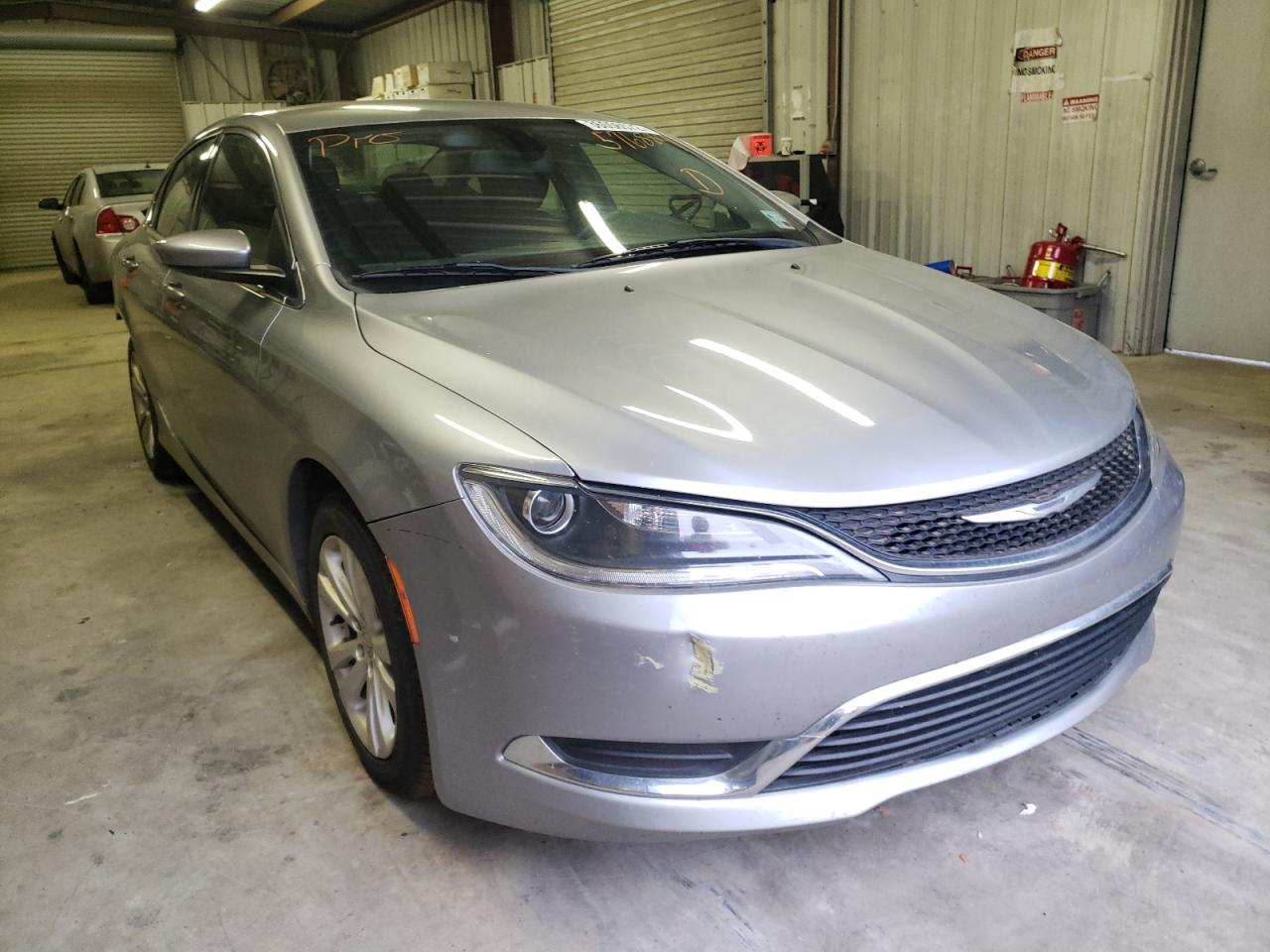 CHRYSLER 200 LIMITE 2015 with VIN 1C3CCCAB7FN576884 - Photo from auction
