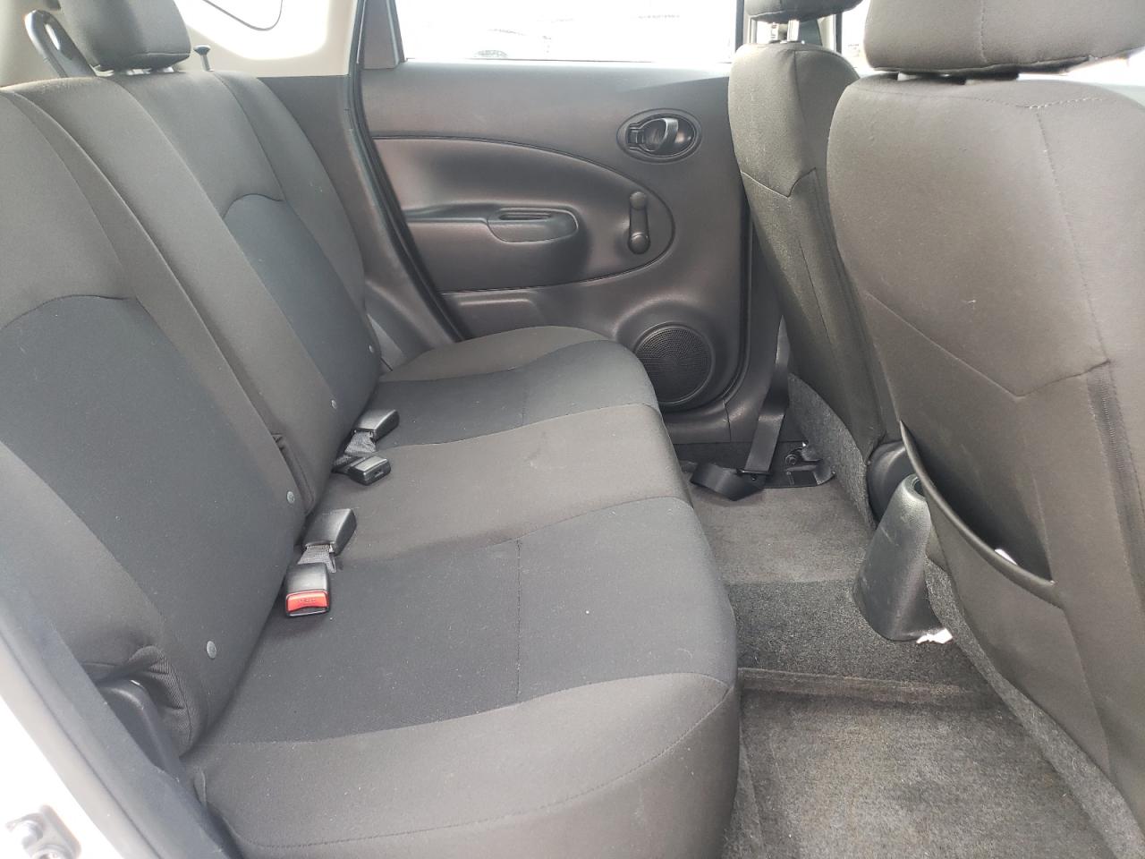 Photo 6 from auction – 2015 NISSAN VERSA NOTE with VIN 3N1CE2CP9FL408661
