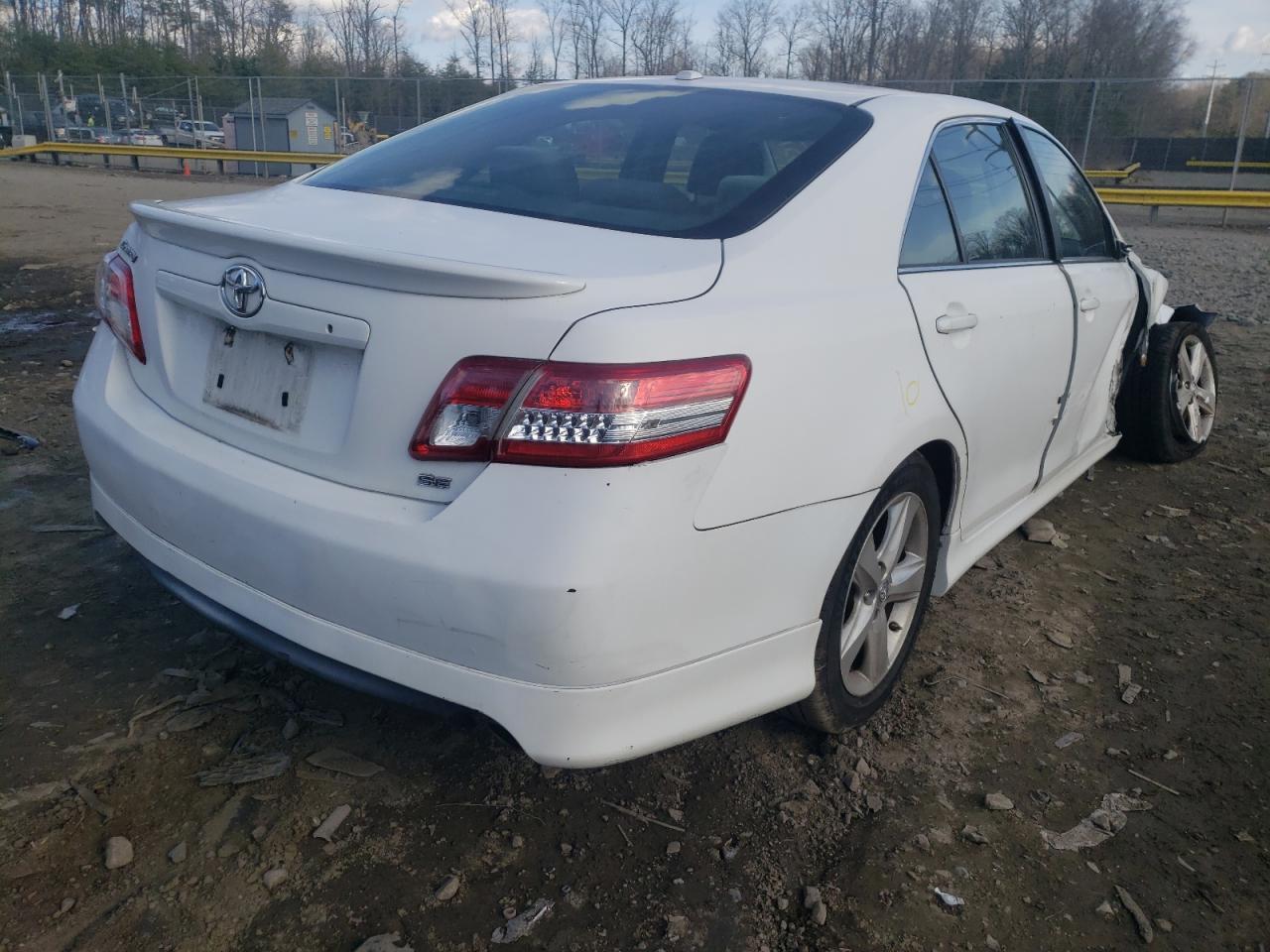 Photo 4 from auction – 2011 TOYOTA CAMRY BASE with VIN 4T1BF3EK7BU659915