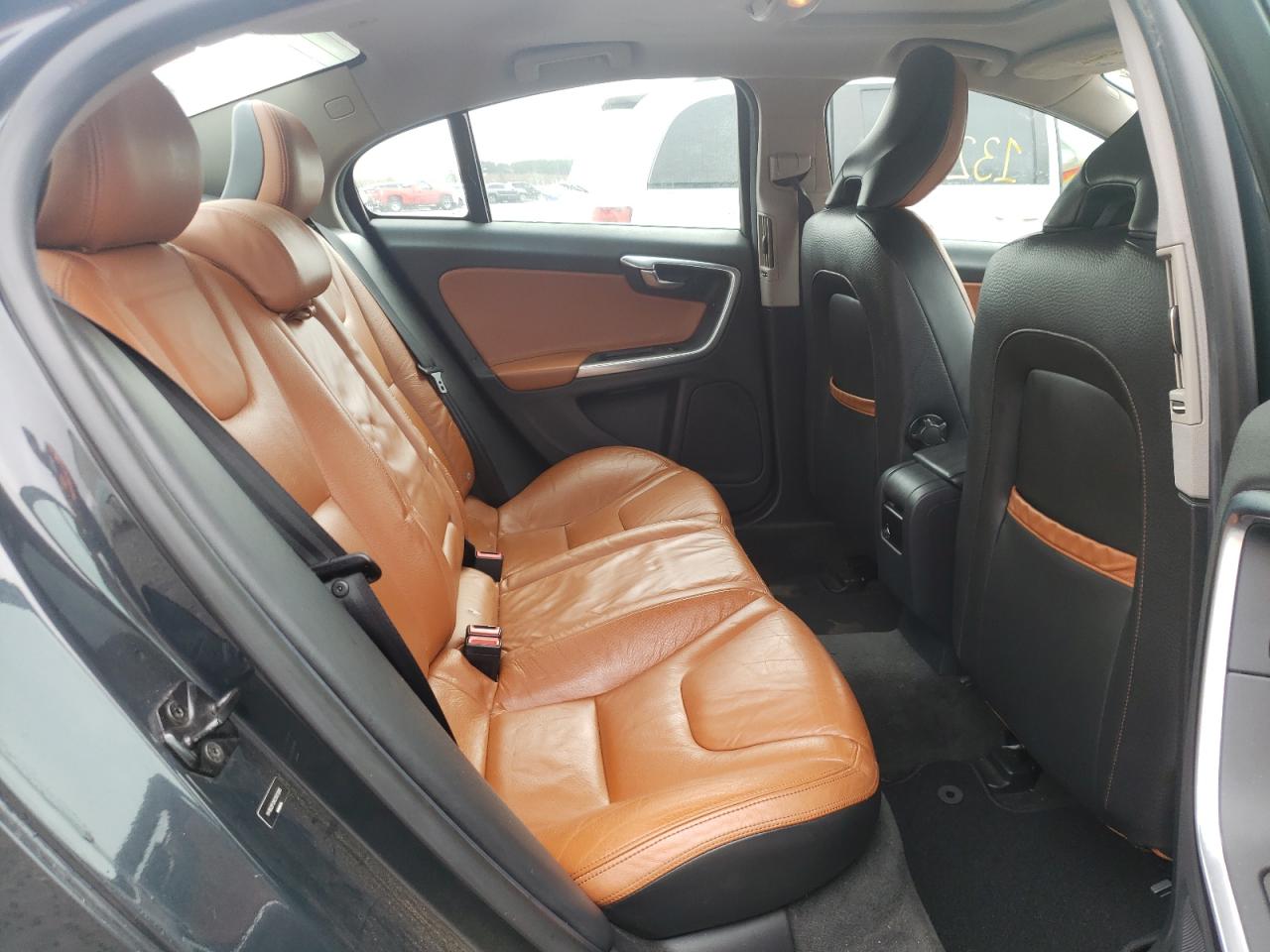 Photo 6 from auction – 2012 VOLVO S60 T5 with VIN YV1622FSXC2023085