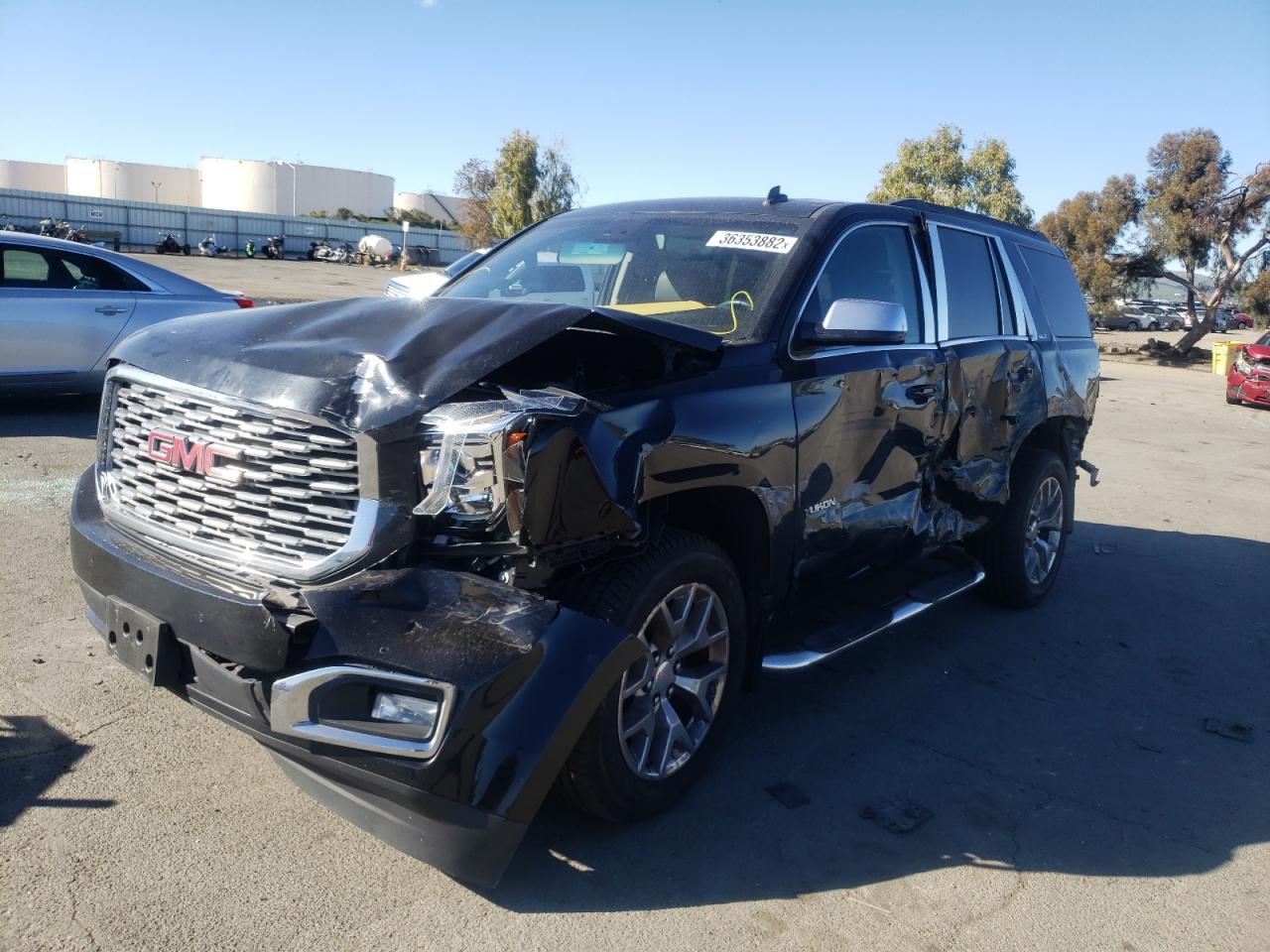 Photo 2 from auction – 2015 GMC YUKON SLT with VIN 1GKS2BKC1FR101367