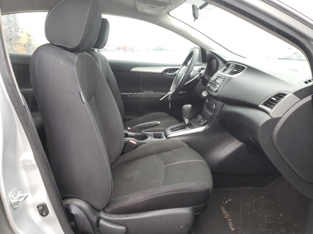 Photo 5 from auction – 2017 NISSAN SENTRA S with VIN 3N1AB7AP1HY257241