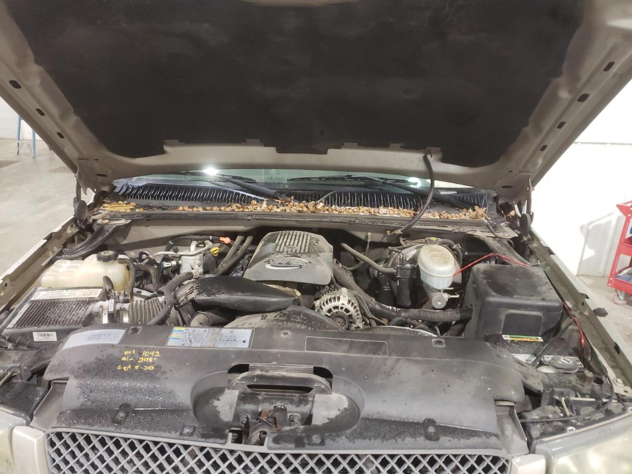 Photo 7 from auction – 2004 CHEVROLET SILVERADO with VIN 1GCEK19T84E194952