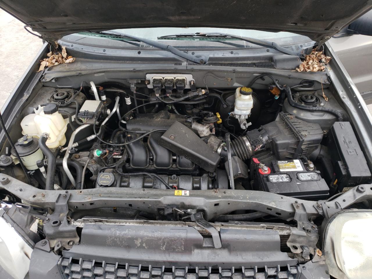 Photo 7 from auction – 2005 FORD ESCAPE XLT with VIN 1FMYU93105DA14945
