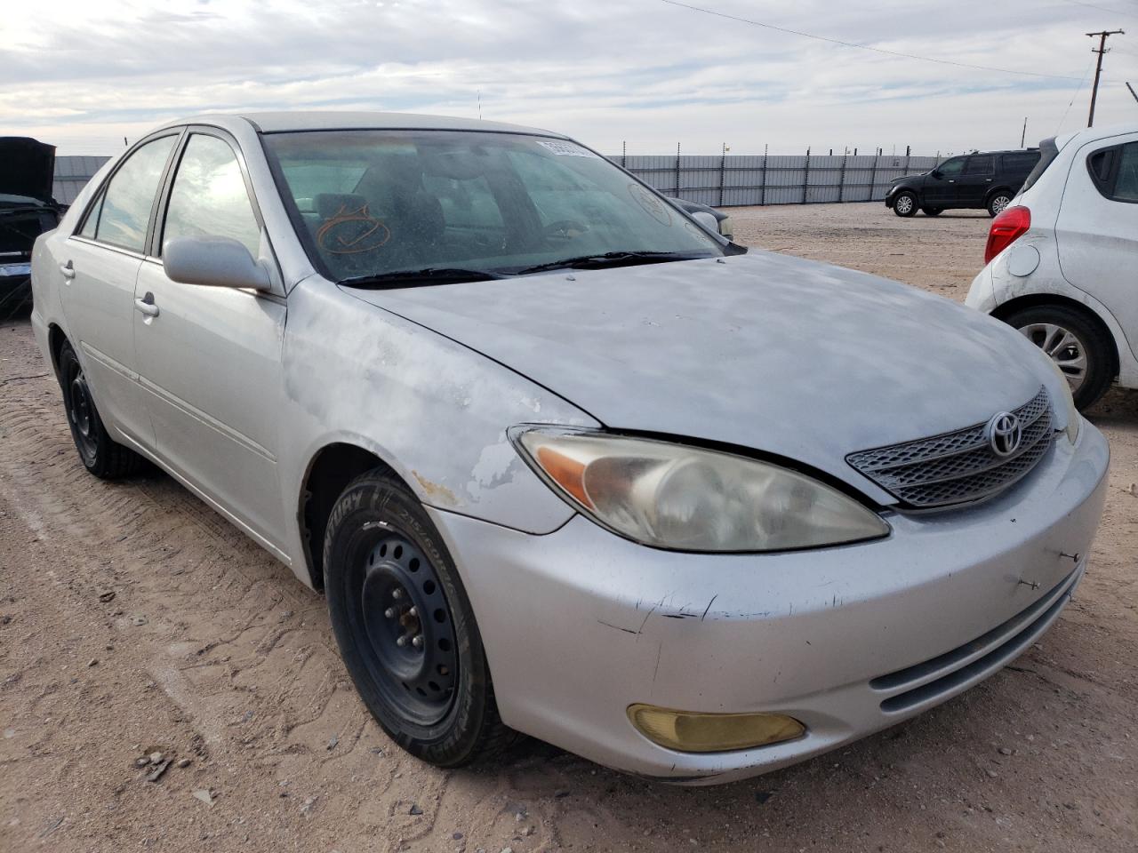 TOYOTA CAMRY LE 2004 with VIN 4T1BE32K74U930689 - Photo from auction