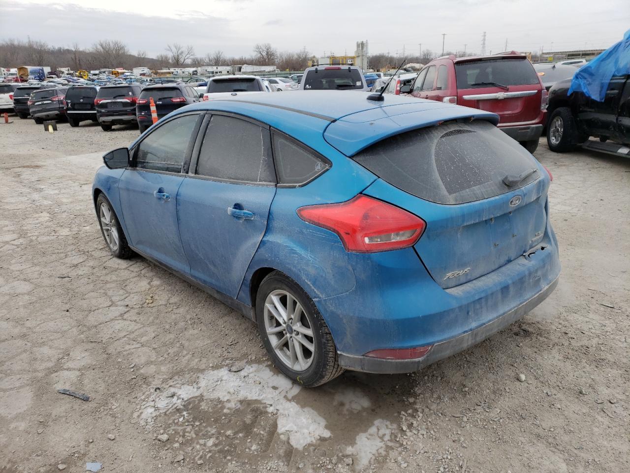 Photo 3 from auction – 2016 FORD FOCUS SE with VIN 1FADP3K27GL234079