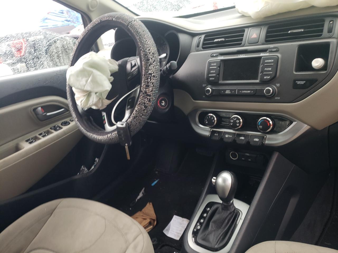 Photo 9 from auction – 2015 KIA RIO EX with VIN KNADN4A39F6424380