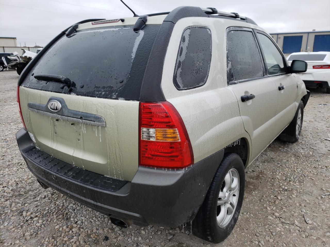 Photo 4 from auction – 2007 KIA SPORTAGE E with VIN KNDJF723X77437461