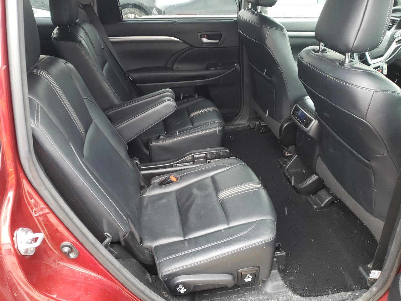 Photo 6 from auction – 2017 TOYOTA HIGHLANDER with VIN 5TDJZRFH1HS456318