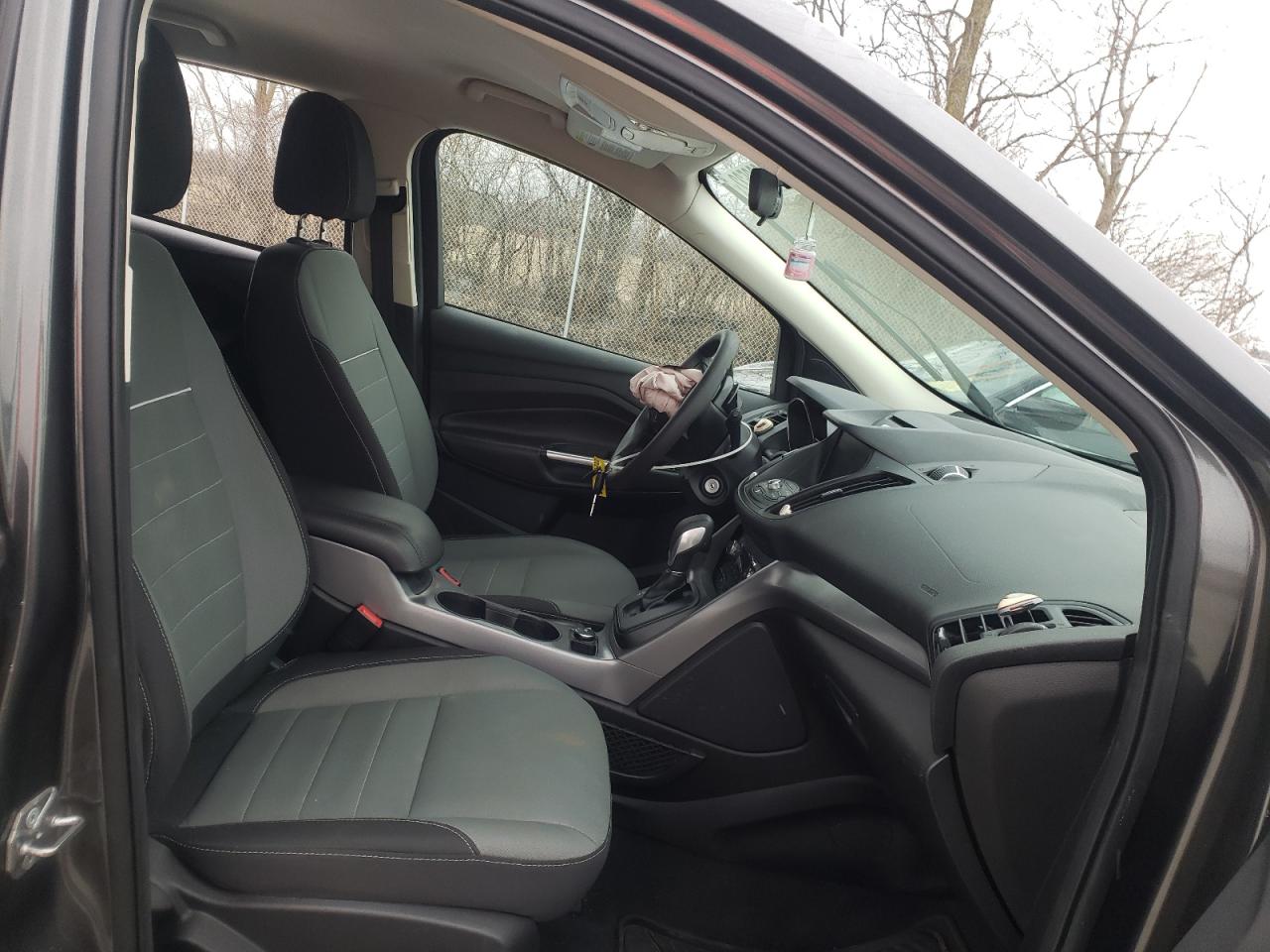 Photo 5 from auction – 2015 FORD ESCAPE SE with VIN 1FMCU0GX4FUC59673