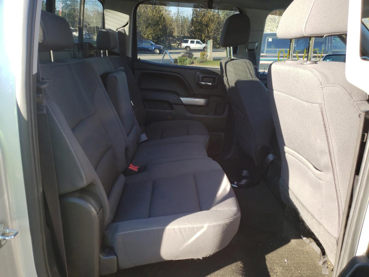 Photo 6 from auction – 2017 CHEVROLET silverado with VIN 3GCUKREC2HG102989