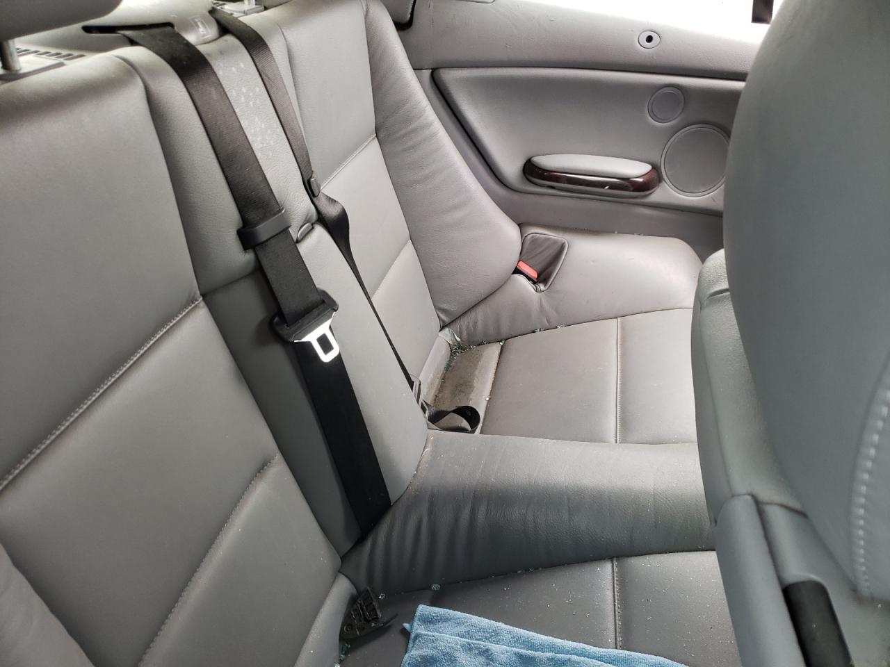 Photo 6 from auction – 2004 BMW 330 CI with VIN WBABW53494PL48036