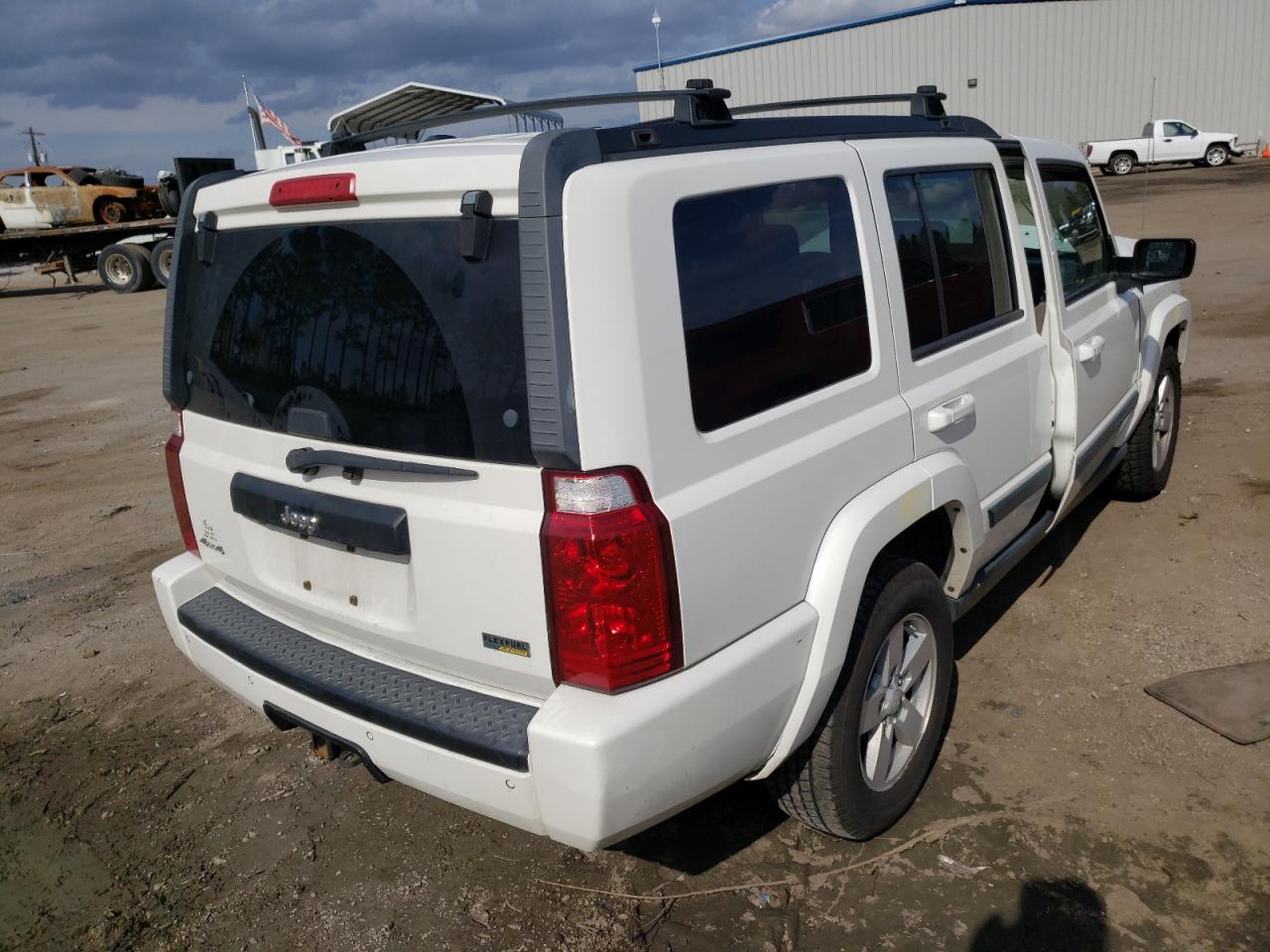 Zdjęcie 4 z aukcji – 2008 JEEP COMMANDER z VIN 1J8HG48N88C143383