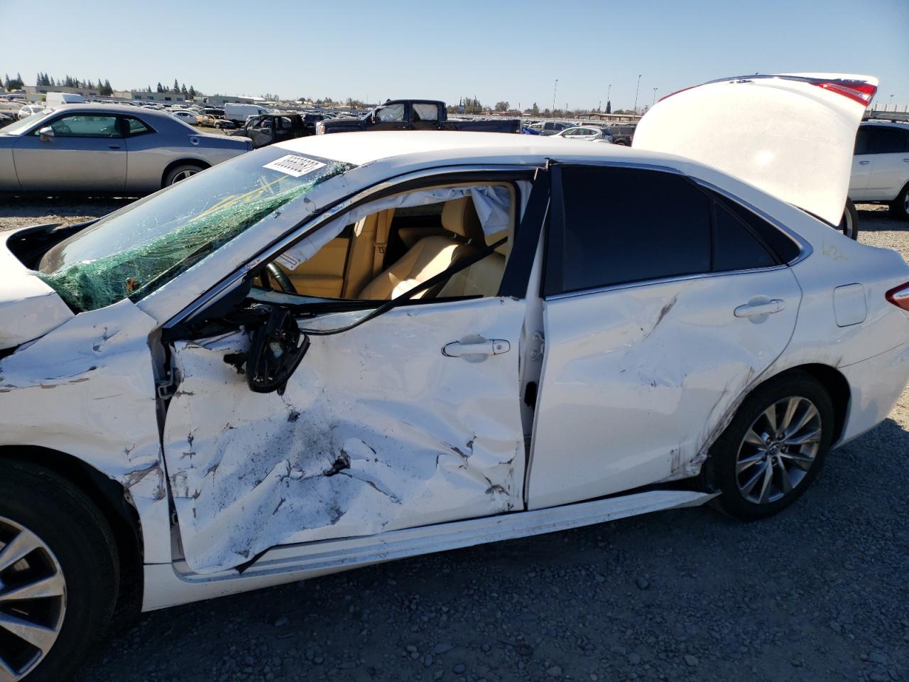 Photo 9 from auction – 2015 TOYOTA CAMRY LE with VIN 4T4BF1FK9FR490995