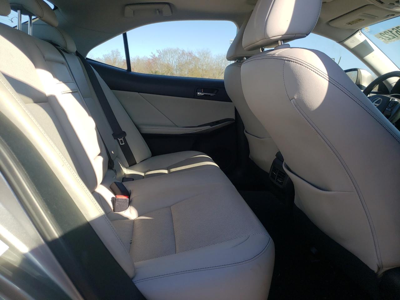 Photo 6 from auction – 2014 LEXUS IS 250 with VIN JTHBF1D28E5039176