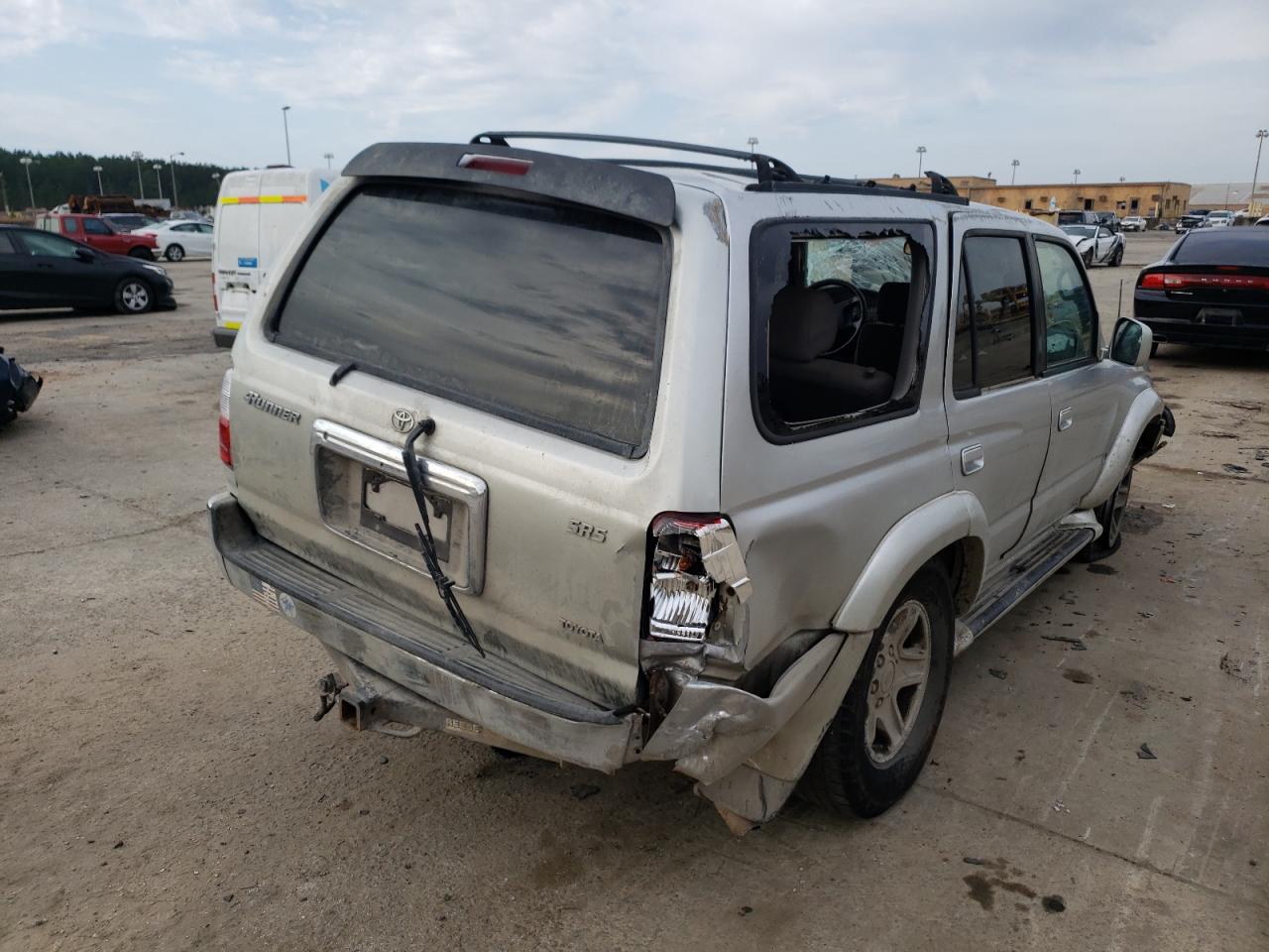 Photo 4 from auction – 2002 TOYOTA 4RUNNER SR with VIN JT3GN86R820244829