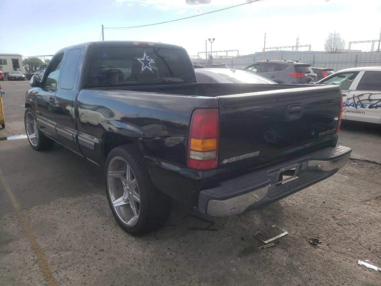 Photo 3 from auction – 2001 CHEVROLET SILVERADO with VIN 1GCEC19V91Z127151